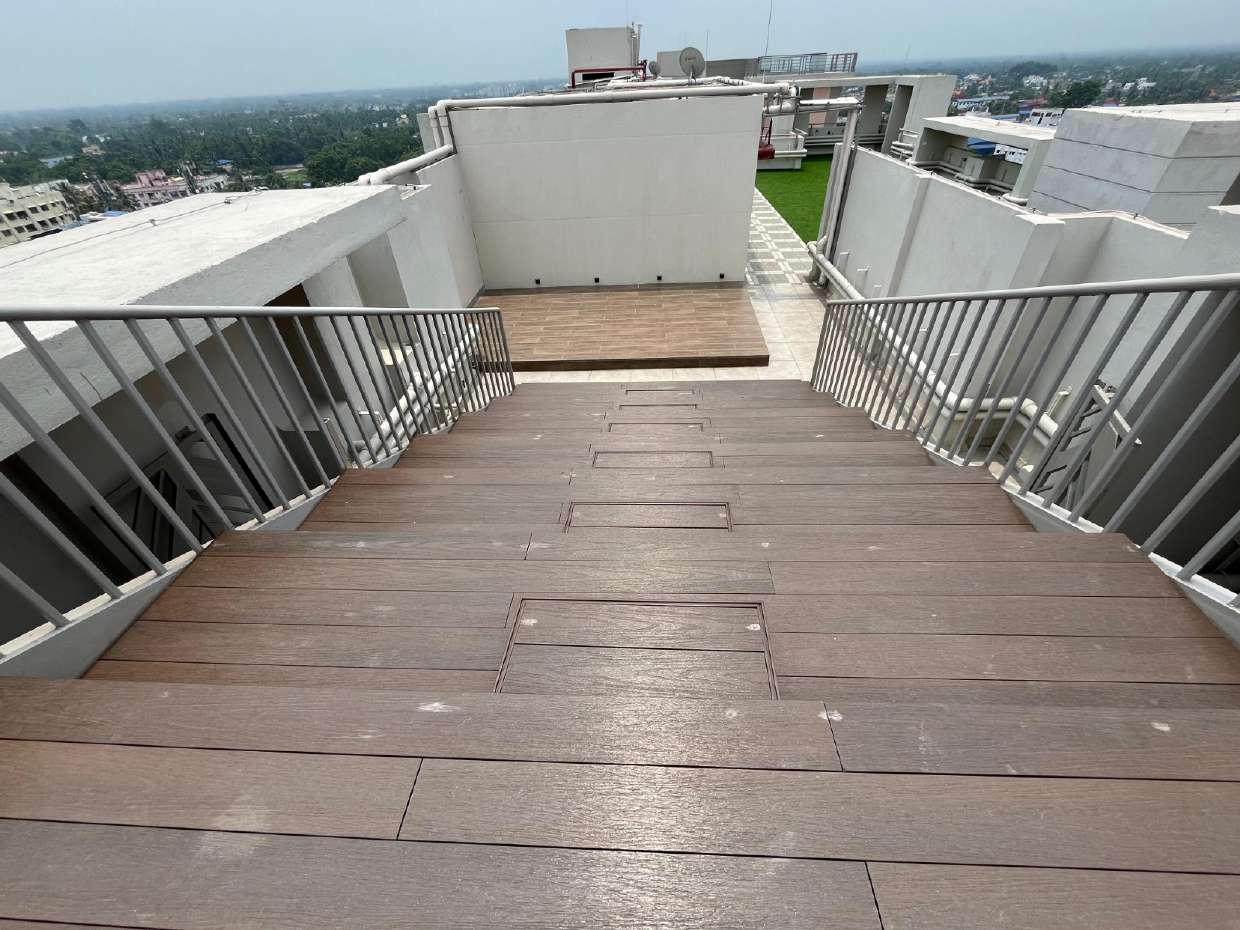 Rooftop Amphitheatre Deck